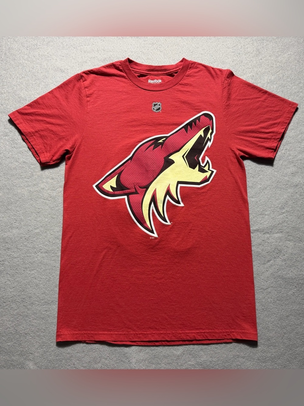Reebok Max Domi Arizona Coyotes T-Shirt Men’s Small Red NHL Tee